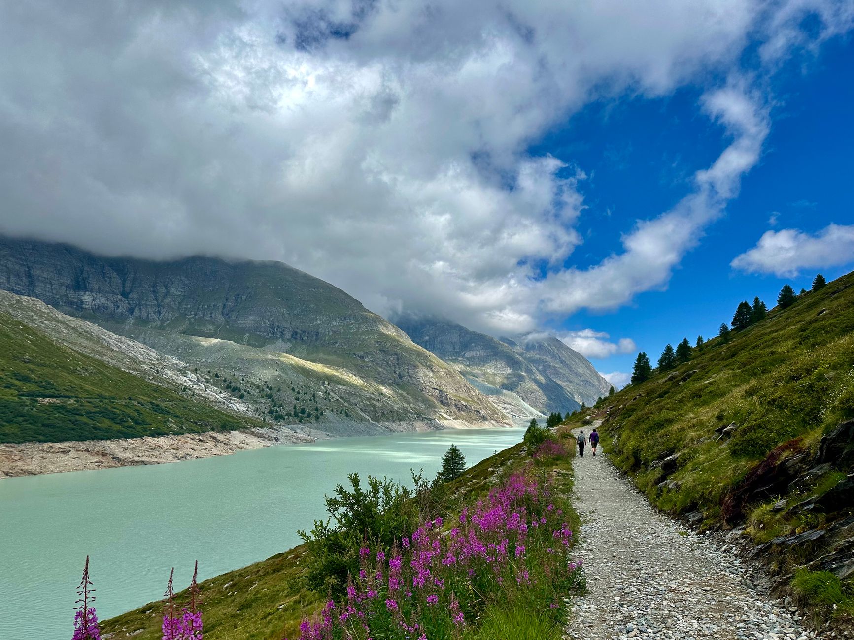 49 Vier-Quellen-Weg Etappe 1 Oberalppass – Vermigelhütte – Wasserfälle bei Gotthard, Kanton Uri