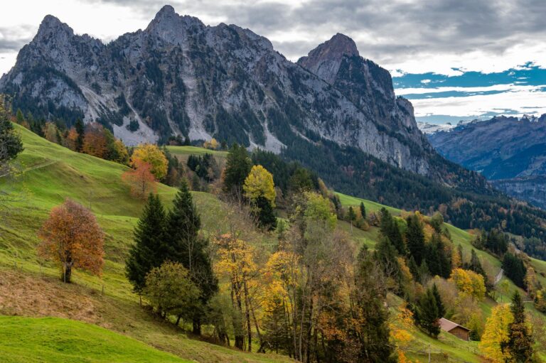 K100 GR Zervreila Läntahütte Zervreila Restaurant - Läntalhütte – Wasserfälle bei Rheinwald, Kanton Graubünden