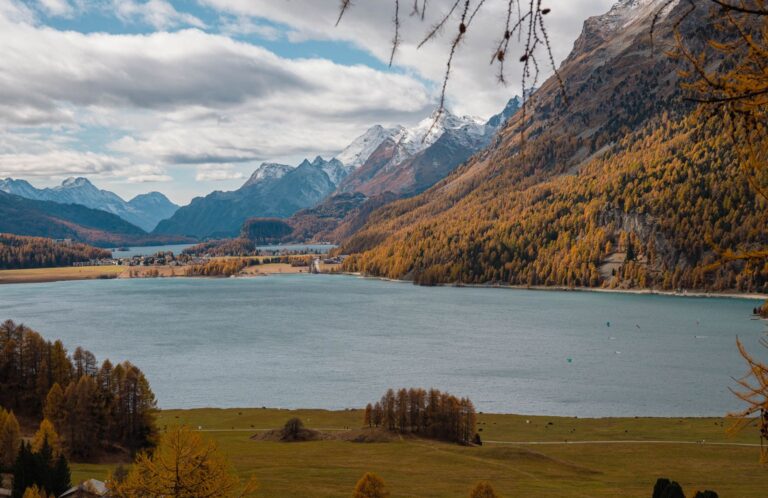 33 Via Albula/Bernina Etappe 7 Poschiavo – Tirano – Seen-Umrundung bei Blausee-Engadin, Kanton Graubünden