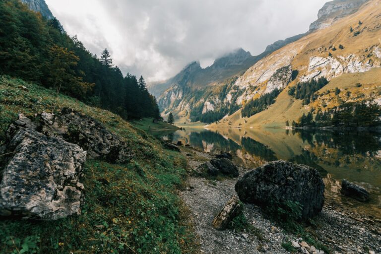 K10 LU LUTRUN Luthernbad – Goldener Herbst bei Napfbergland, Kanton Luzern
